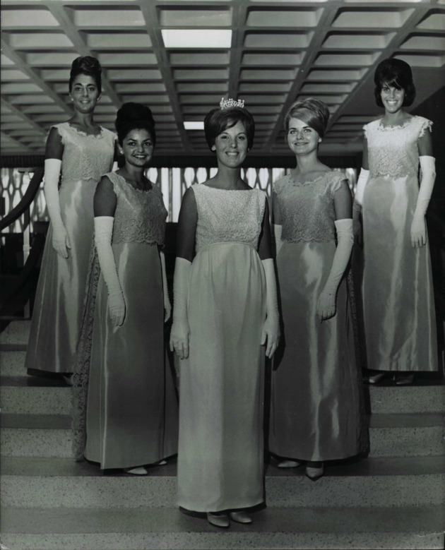 Campus Queen 1965-1966, Paulette Boudrias with her court