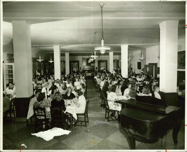 Students in the dining room at LaVoie Hall