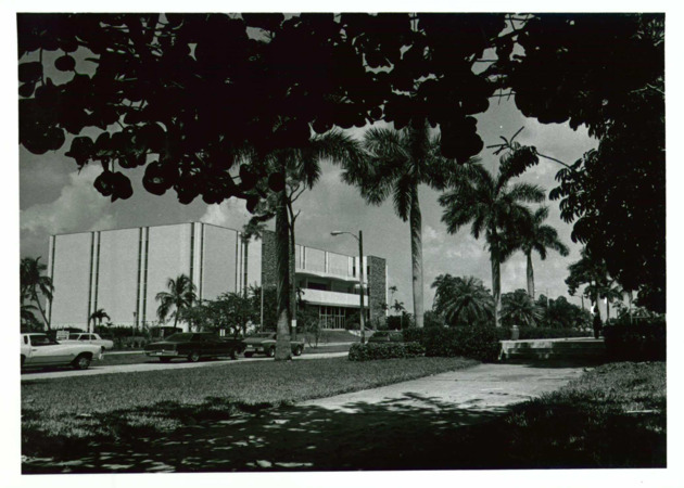 Monsignor William Barry Memorial Library viewed from Thompson Hall