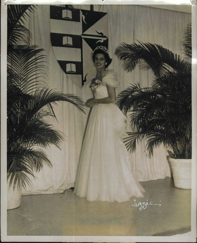 Campus Queen 1950-1951, Isabel Aguilera
