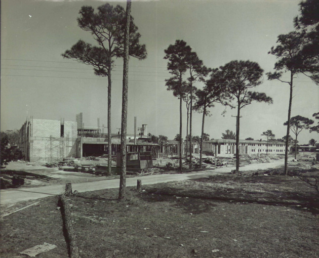 Construction of Thompson Hall and Dalton-Dunspaugh residence halls