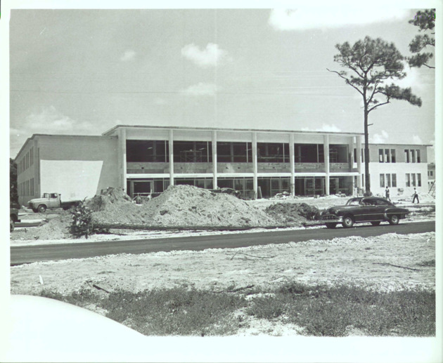 Thompson Hall under construction