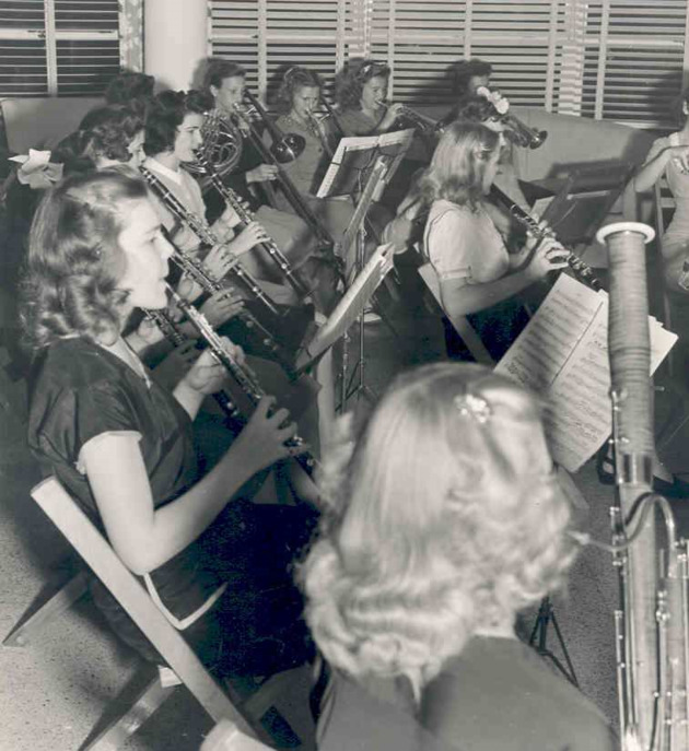 Wind instrument students practicing music