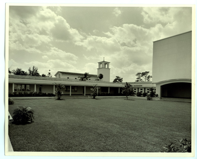 Florida Garden with partial view of outdoor stage