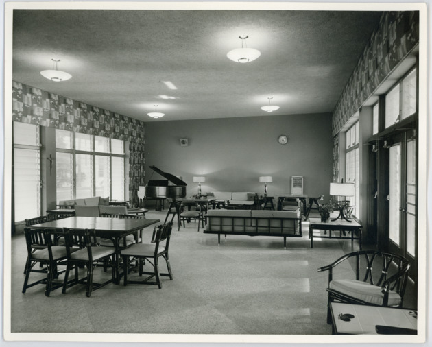 Florida room for non-resident students