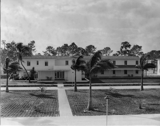 Kelley House right after construction